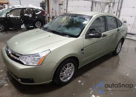 2008 Ford Focus Se/Ses z USA, uszkodzony, nr VIN 1FAHP35N98W208221